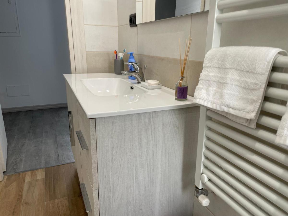 Comfy Turin Apartment Esterno foto